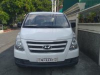 Selling White Hyundai Grand Starex 2017 in Lopez Village Covered Court