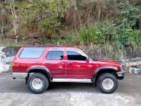 Selling Red Toyota Hilux 2009 in Cainta