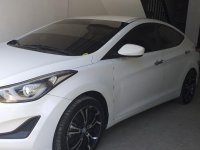 Sell White Hyundai Elantra in Carmona