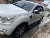 White Ford Everest 2016 for sale in San Mateo
