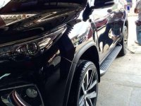 Selling Black Toyota Fortuner in Quezon City