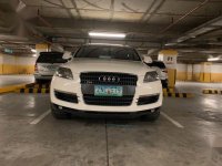 White Audi Q7 for sale in Makati