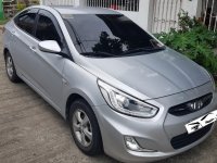 Selling Silver Hyundai Accent in Muntinlupa