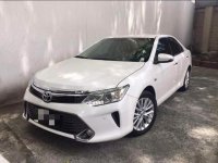 Pearl White Toyota Camry for sale in Parañaque