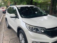 Sell White Honda CR-V 2017 in Las Piñas