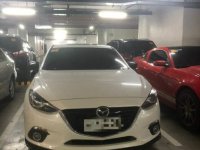 White Mazda 3 2015 for sale in Manila