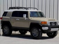 Sell Cream 2015 Toyota FJ Cruiser in Mandaluyong