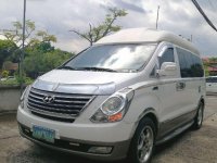 Selling White Hyundai Starex 2013 in Muntinlupa