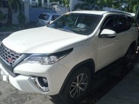 Selling White Toyota Fortuner 2017 in Manila