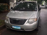 Chrysler Town And Country Crysler Auto 2004