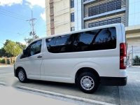 NewLook Buy 2020 Hiace Commuter DIESEL Deluxe Premium MT SAVE 500K Manual