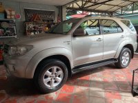 Pearlwhite Toyota Fortuner 2007 for sale in Las Pinas