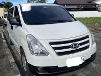 Selling White Hyundai Grand Starex 2016 in Binan