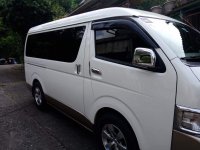 Selling White Toyota Grandia 2016 in Cainta