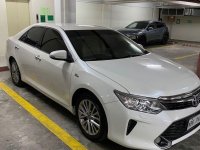 Selling Pearlwhite Toyota Camry 2018 in San Juan