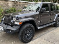 Selling Grayblack Jeep Wrangler Unlimited 2019 in San Mateo