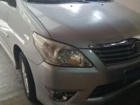 Silver Toyota Innova 2012 