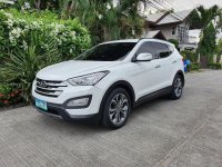 White Hyundai Santa Fe 2014 for sale in Cebu City