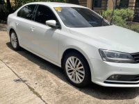 Selling White Volkswagen Jetta 2016 in Cainta