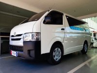 Selling White Toyota Hiace 2020 in Las Pinas