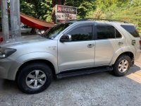 Selling Brightsilver Toyota Fortuner 2007 in Quezon