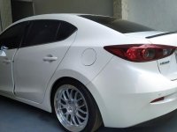 Pearl White Mazda 3 2016 