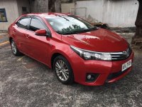 Selling Toyota Altis 2015