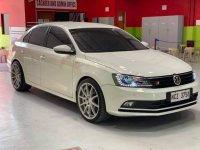 Selling Volkswagen Jetta 2017 