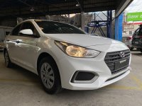Selling White Hyundai Accent 2020 in San Fernando
