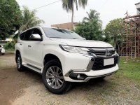 White Mitsubishi Montero 2016