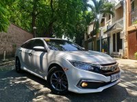 Selling Honda Civic 2020