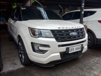 Selling White Ford Explorer 2016 in Cainta