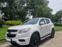Selling White Chevrolet Trailblazer 2014 in Biñan
