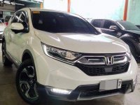Selling White Honda CR-V 2018 in Quezon