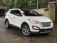 Selling White Hyundai Santa Fe 2013 in Quezon