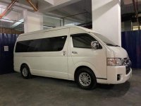 Selling Pearl White Toyota Hiace Super Grandia 2018 in Malabon