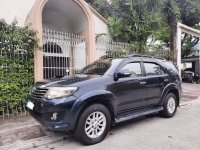 Grey Toyota Fortuner 2013 for sale in Manila