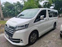 Selling Toyota Hiace Super Grandia 2020 in Pasig