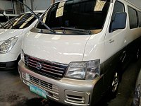 White Nissan 2009 for sale in Quezon