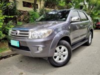 Silver Toyota Fortuner 2010 for sale in Parañaque