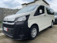 Selling White Toyota Hiace 2020 in Quezon