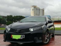 Selling Black Toyota Corolla Altis 2015 in Marikina
