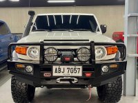 Selling White Toyota Fj Cruiser 2015 in Angeles