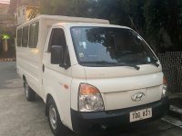 White Hyundai H-100 2012 for sale in Manual