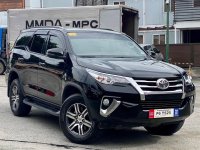 Selling Black Toyota Fortuner 2020 in Makati