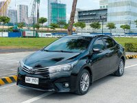 Selling Black Toyota Corolla Altis 2014 in Pasig