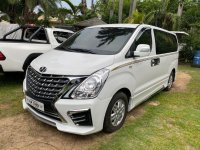 Selling Pearl White Hyundai Starex 2018 in Muntinlupa