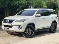 White Toyota Fortuner 2018 for sale in Quezon