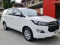 Selling White Toyota Innova 2019 in Quezon