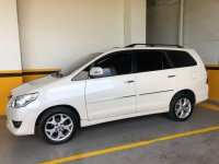 Selling Pearl White Toyota Innova 2012 in Pasig